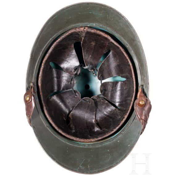 Stahlhelm &bdquo;Adrian" M 15 f&uuml;r einen Offizier im IR 150?