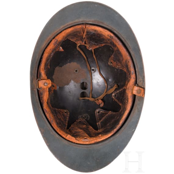 Stahlhelm &bdquo;Adrian" M 15 f&uuml;r Angeh&ouml;rige der Artillerie