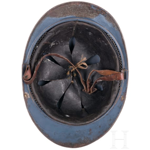 Stahlhelm &bdquo;Adrian" M 15 mit Veteranenschild f&uuml;r einen Leutnant der Kolonialtruppen/-marine