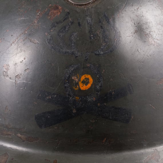 Stahlhelm &bdquo;Adrian" M 16 der italienischen Artillerie