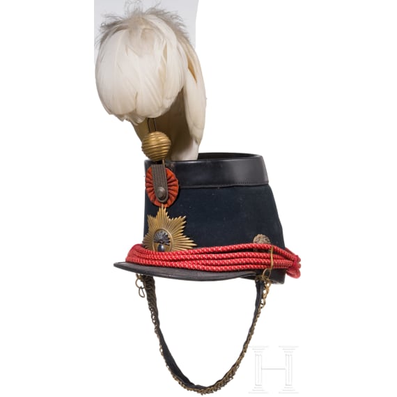 Tschako und Epauletten f&uuml;r Offiziere der Infanterie, 19. Jhdt.