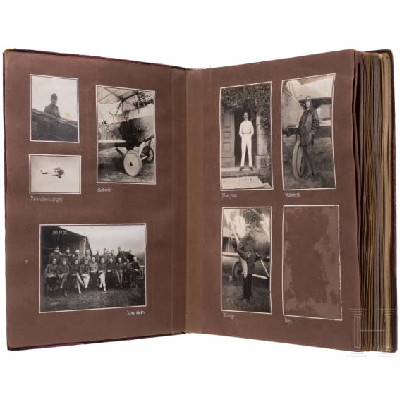 Fotoalbum der &ouml;sterreichisch-ungarischen Fliegertruppe, datiert 1917