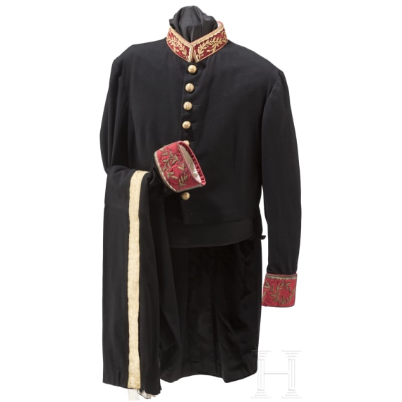 A uniform of a papal chamberlain, 1st half of the 20th century