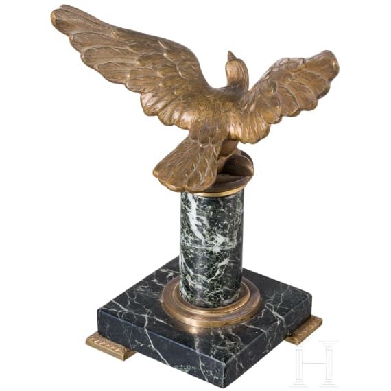 A bronze table eagle, circa 1900