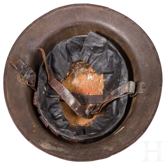 A steel helmet M 17 "Brodie" of a veteran of the 3rd Infantry Division