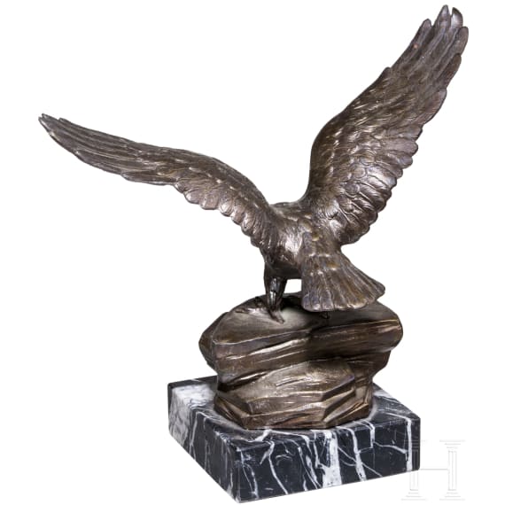 Kleiner Tischadler auf Steinsockel, 20. Jhdt.