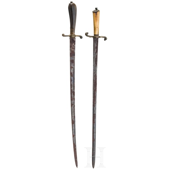 Two French hunting hangers, 18th century