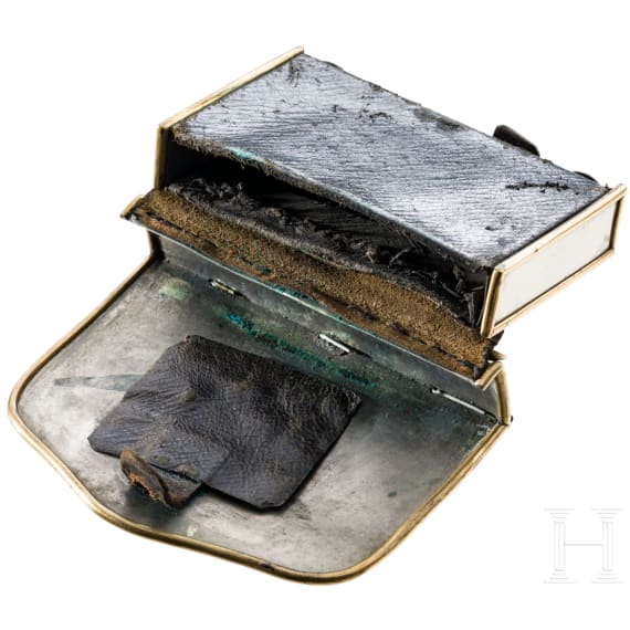 A cartouche box for officers of the Mecklenburg Dragoon Regiments Nos. 17 and 18