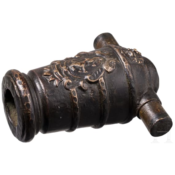 An Italian bronze minature mortar, 17th century