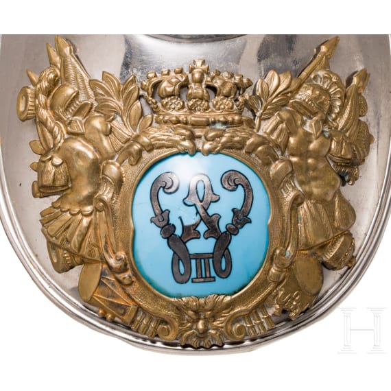 A gorget for officers of the staff guards