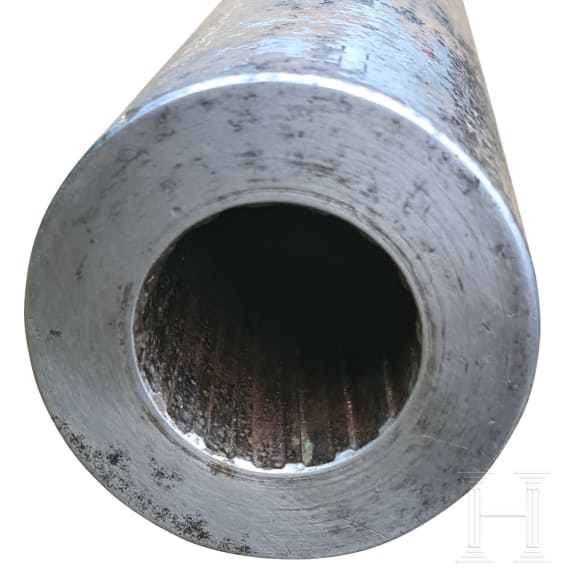 A percussion breech-loading cannon with conical screw breechblock, second half of the 20th century