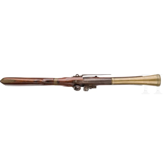 An Italian or South French flintlock blunderbuss with folding shaft, circa 1800