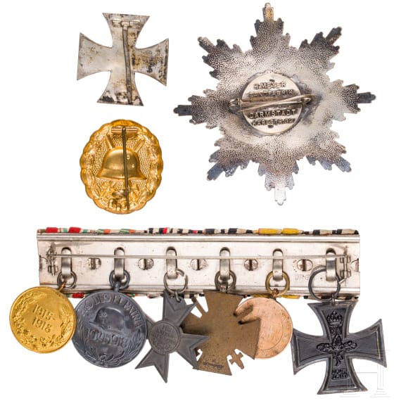 A visor cap for officers of the Jaeger battalions and some medals