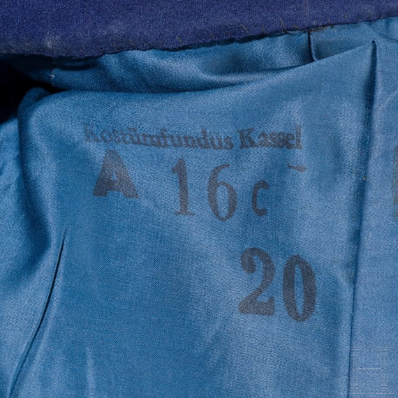 Waffenrock f&uuml;r Offiziere im Garde-Dragoner-Regiment K&ouml;nigin Viktoria von Gro&szlig;britannien und Irland Nr. 1, um 1900