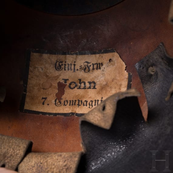 Helm M 1871 f&uuml;r Einj&auml;hrig-Freiwillige der Garde-Pioniere oder -Infanterie