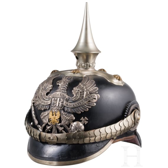 Helm f&uuml;r Milit&auml;rbeamte im Offiziersrang mit Tarnbezug, um 1910