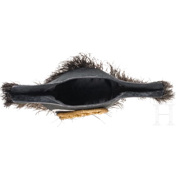 Preu&szlig;ischer Zweispitz und eine preu&szlig;ische Beamtenepaulette, 2. H&auml;lfte 19. Jhdt.