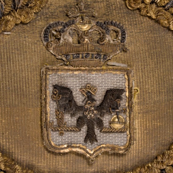 Preu&szlig;ischer Zweispitz und eine preu&szlig;ische Beamtenepaulette, 2. H&auml;lfte 19. Jhdt.