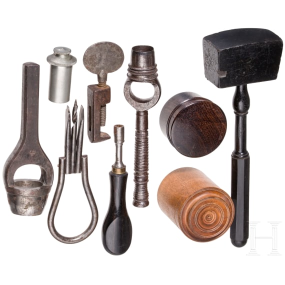 An accessory set for muzzle-loading weapons, 19th century