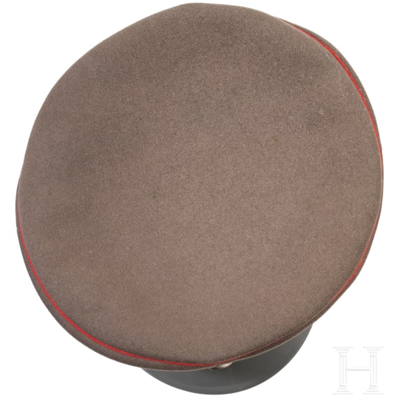A field-grey visor cap for officers of the Prussian army