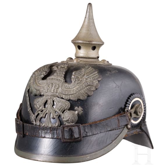 A helmet M 1915 for line infantery men, dated 1916