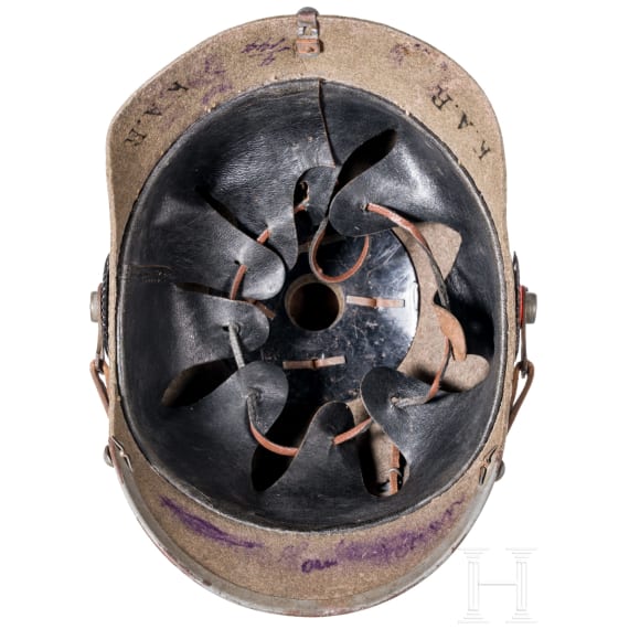 A felt helmet for enlisted men of the infantry, circa 1915