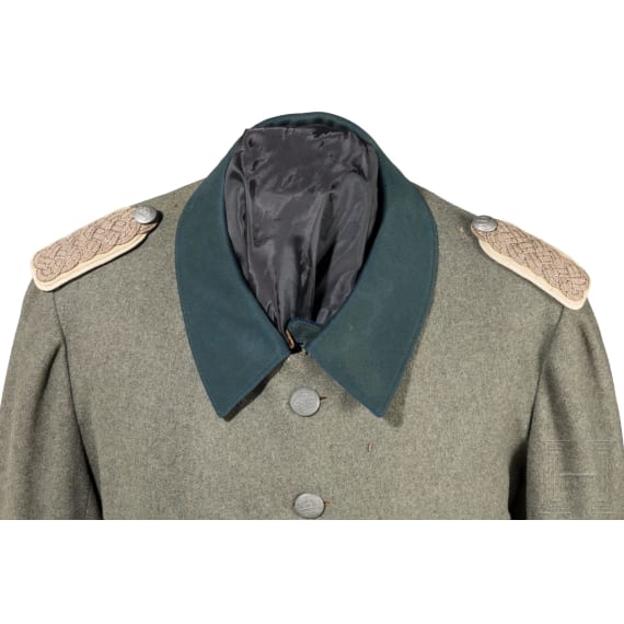 A feld grey coat for officers