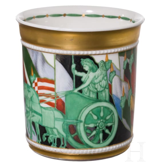 A patriotic KPM porcelain cup with Victoria in the Quadriga, ca. 1915/16
