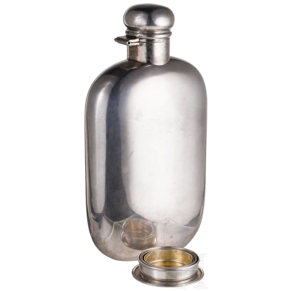 Manfred Freiherr von Richthofen &ndash; a silver pocket flask with concealed telescopic schnapps tumbler, circa 1910/15