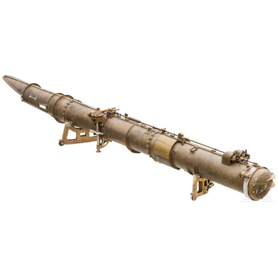 Torpedo tube of a torpedo boat, circa 1910