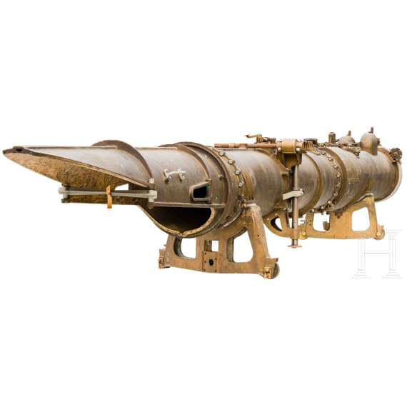 Torpedo tube of a torpedo boat, circa 1910