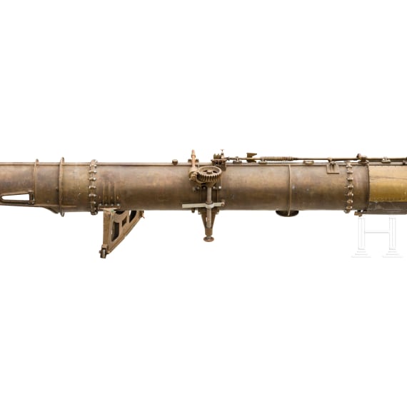 Torpedo tube of a torpedo boat, circa 1910