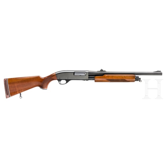 A Smith & Wesson Mod. 3000 pump-action shotgun