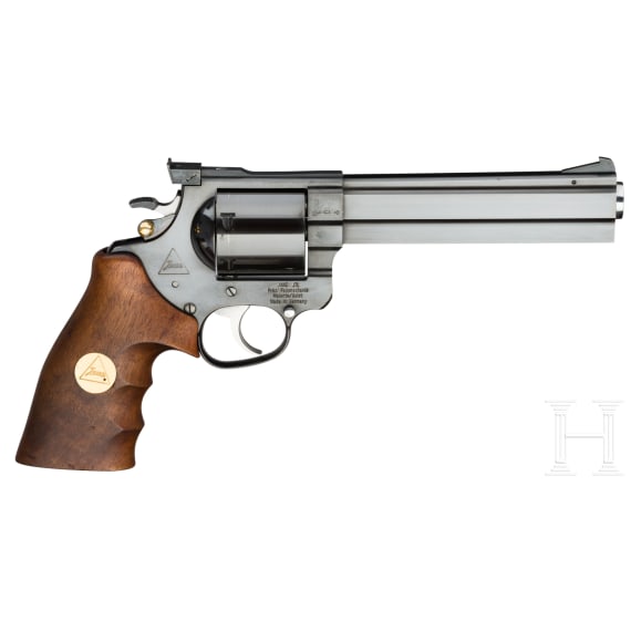 A Janz JTL Sports revolver in .44Mag, SN 0001 (!)
