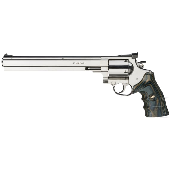 A Janz JTL 10" Sports revolver in .454 Casull