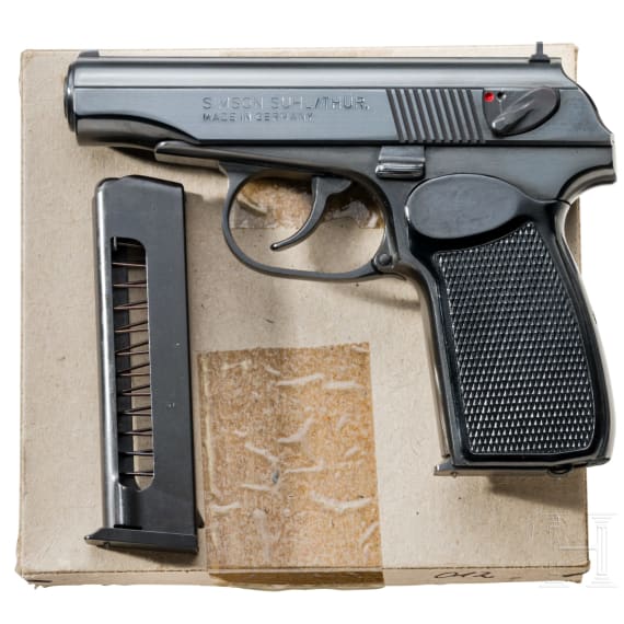 Simson Makarov, mit Karton