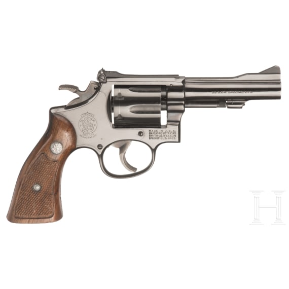 A Smith & Wesson Mod. 16-2