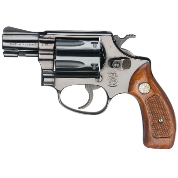 A Smith & Wesson, Mod. 36