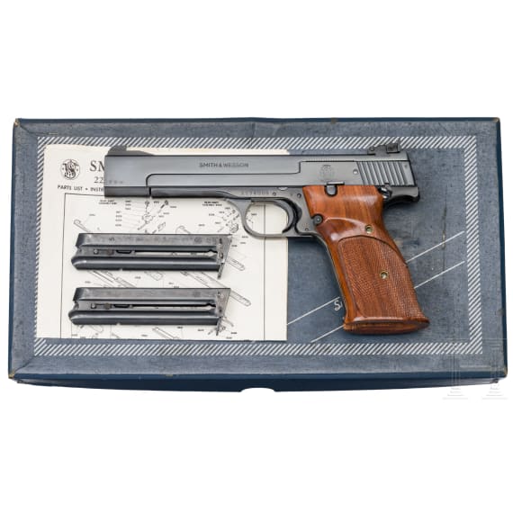 A Smith & Wesson Mod. 41, in box