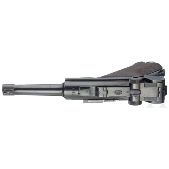 A Mauser Luger, 1939, Police