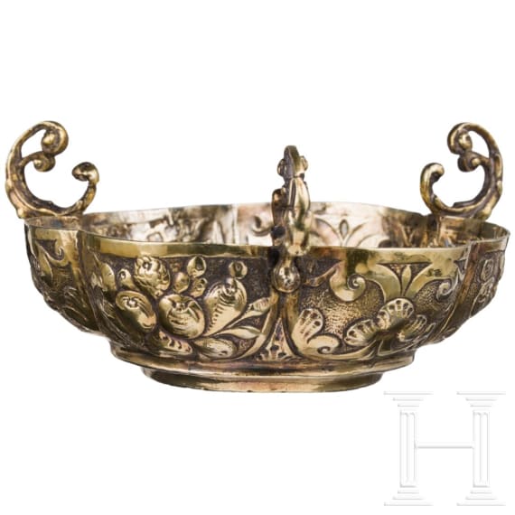 A German silver-gilt salt cellar, Aachen, 17th/18th century