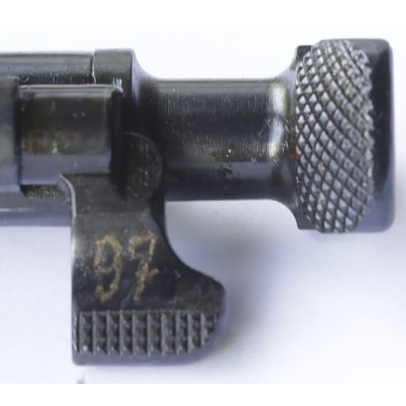 A Gewehr 98/40, code "jhv 41"