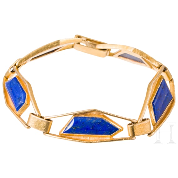 An 18ct gold and lapis lazuli bracelet