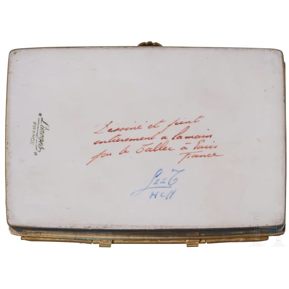 F&uuml;nf Tassen mit vier Untertassen, Meissen, und eine Deckeldose, Limoges, Anfang 20. Jhdt.