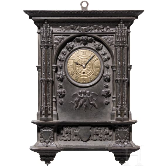 Eiserne Wanduhr im Stil des Historismus, wohl Berliner Eisen, 19. Jhdt.