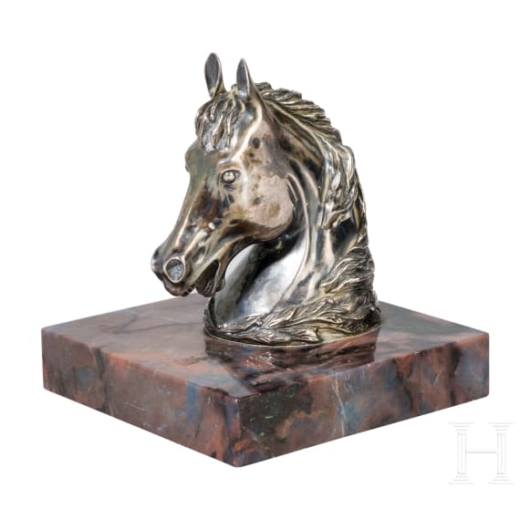An Russian horse head-shaped agate stone and silver paperweight, 20th century
