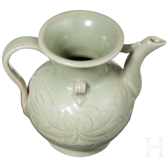 Longquan Seladon Krug mit Blumen, China, wahrscheinlich Ming-Dynastie