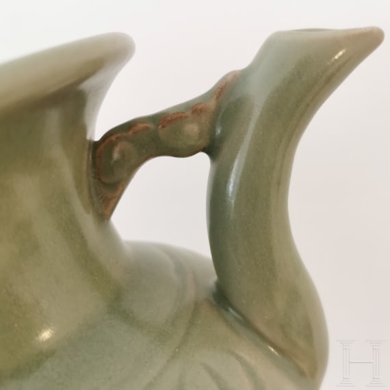 Longquan Seladon Krug mit Blumen, China, wahrscheinlich Ming-Dynastie