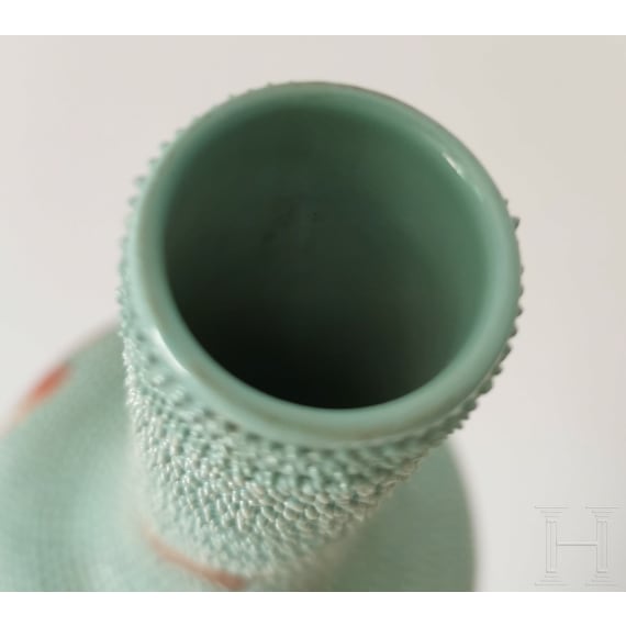 Vase mit eisenroten Flederm&auml;usen, China, sp&auml;tes 19. - fr&uuml;hes 20. Jhdt.