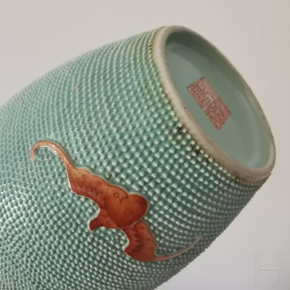 Vase mit eisenroten Flederm&auml;usen, China, sp&auml;tes 19. - fr&uuml;hes 20. Jhdt.